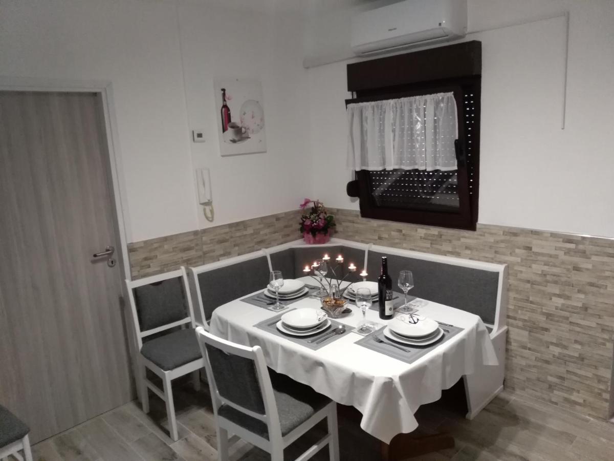 Apartman Nino 里耶卡 外观 照片
